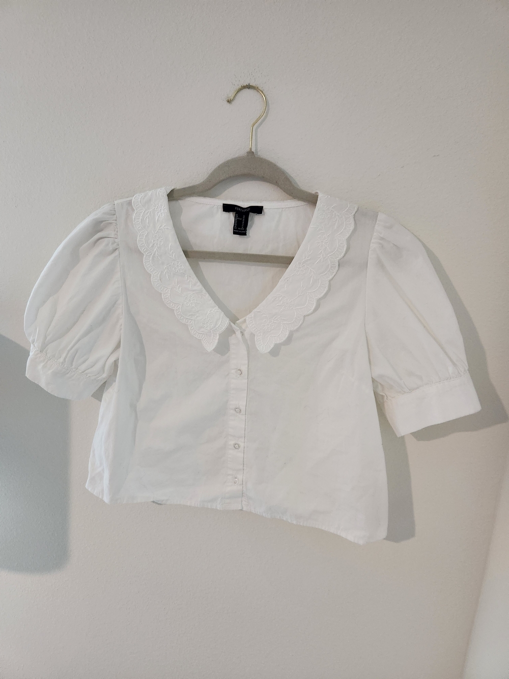 Forever 21 White Scalloped Eyelet Collar Puff Sleeve Blouse